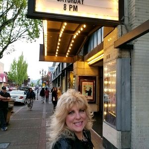 Meet your Posher, Beverly